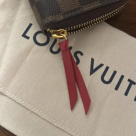 Louis Vuitton Clémence Wallet (like new w/ box) - Picture 4 of 15